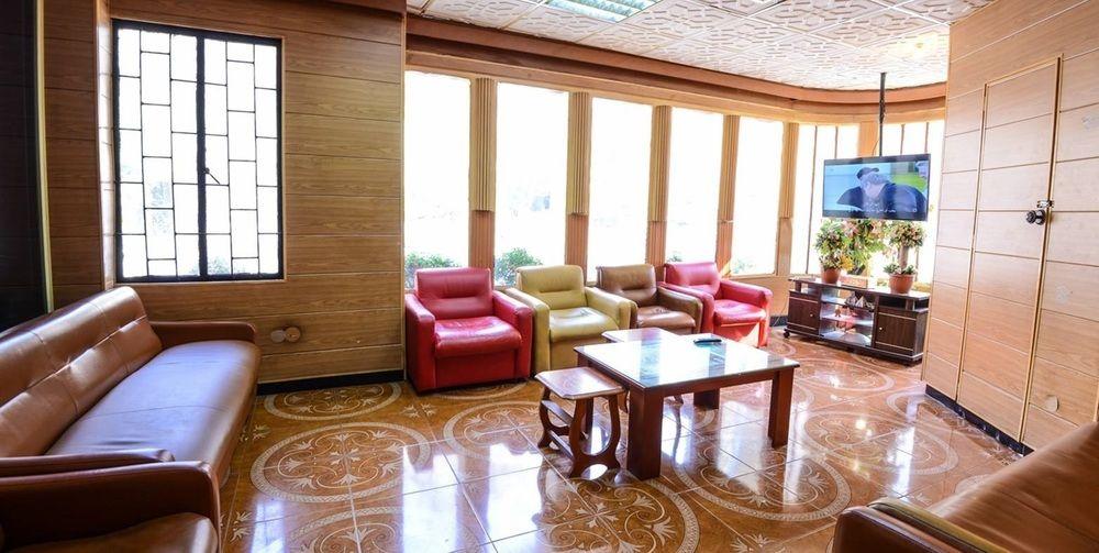 Regis Hotel Beirut Exteriör bild