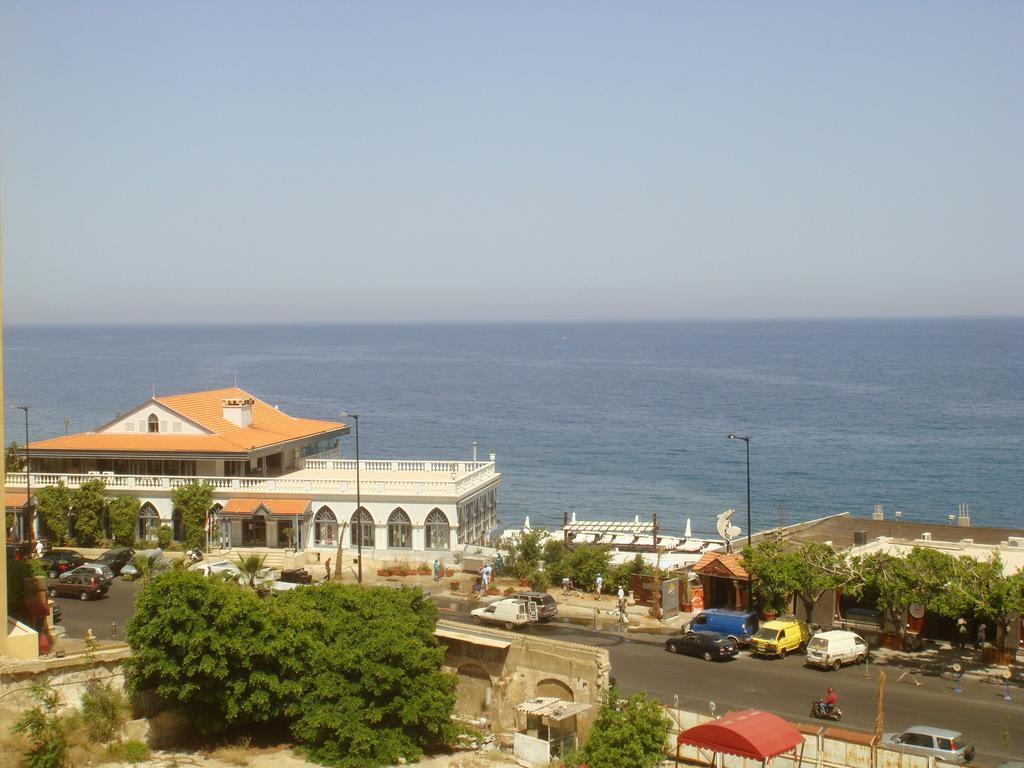 Regis Hotel Beirut Exteriör bild
