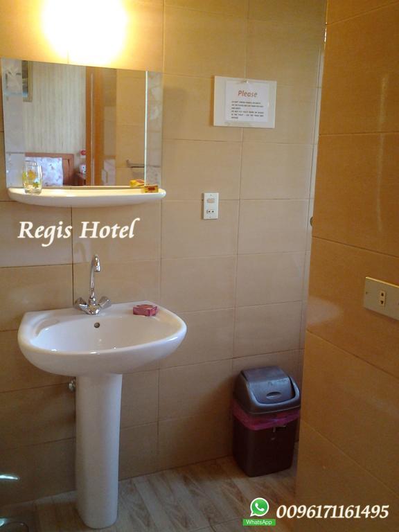 Regis Hotel Beirut Exteriör bild